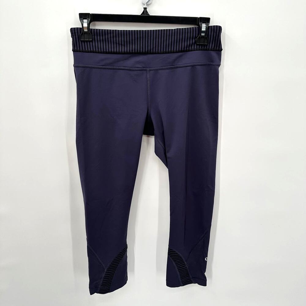 Lululemon Athletic Purple Run Stripe Inspire Athletic Crop Capris // 6